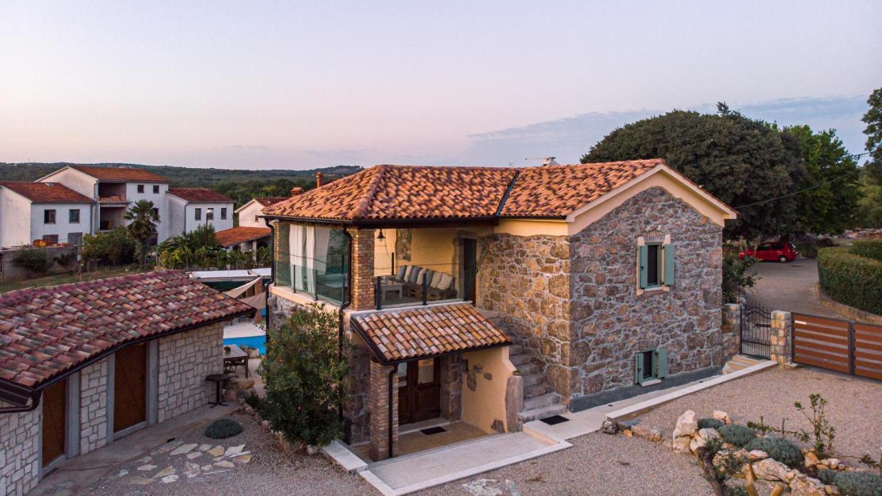 Villa Campiello Heated Pool Vrbnik Buitenkant foto