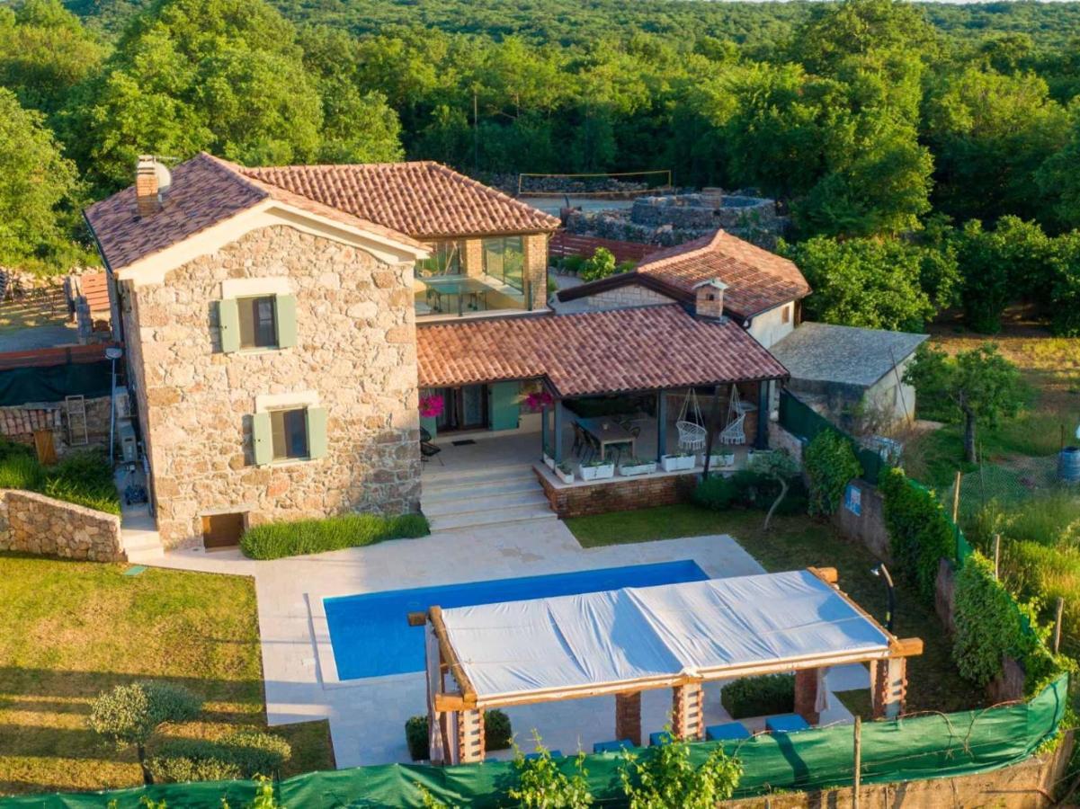 Villa Campiello Heated Pool Vrbnik Buitenkant foto