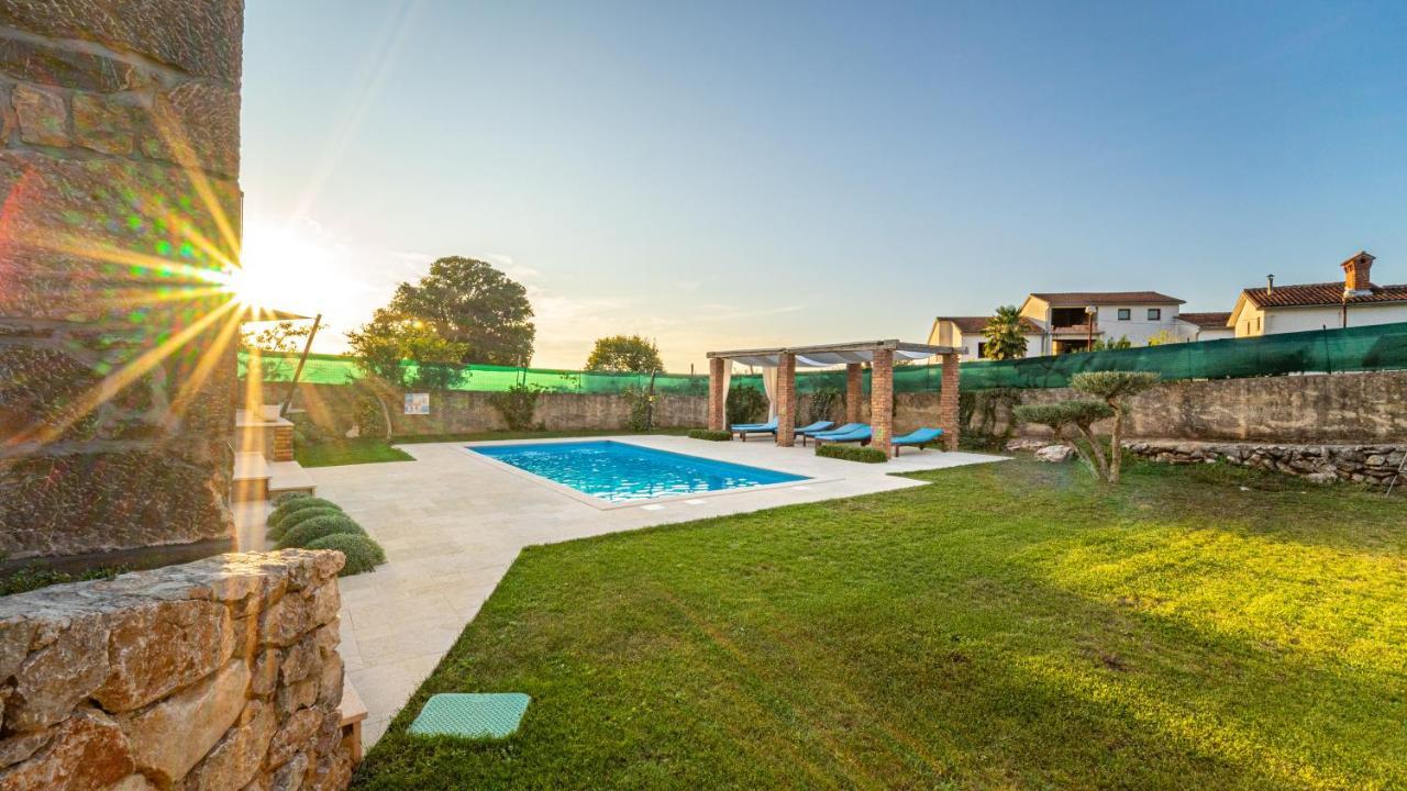 Villa Campiello Heated Pool Vrbnik Buitenkant foto