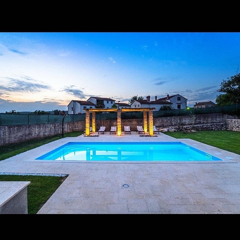 Villa Campiello Heated Pool Vrbnik Buitenkant foto